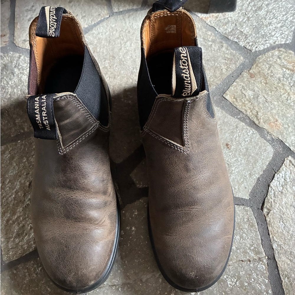 Blundstone Women’s Steel Grey Leather Boots
US Size 9